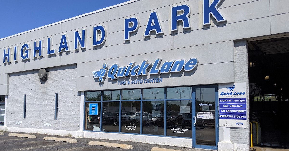 Quick Lane at Highland Park Ford Lincoln